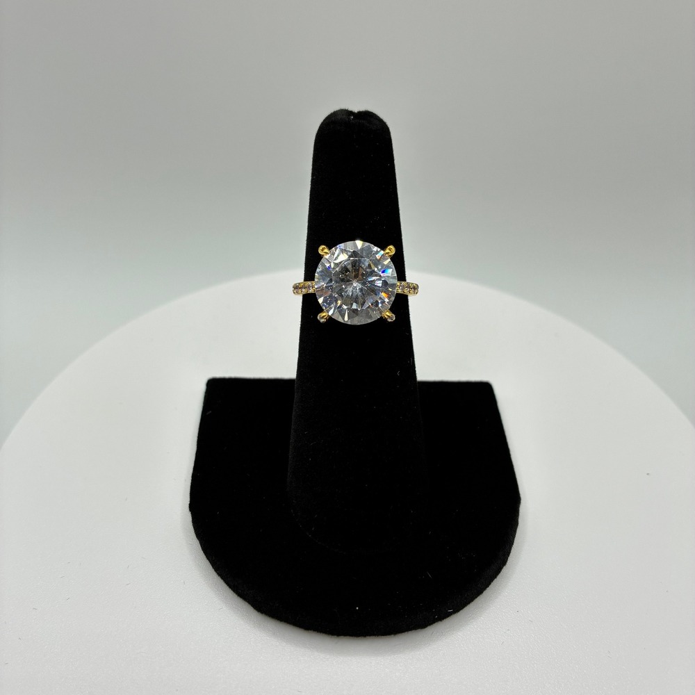 Bomb Party Ring Women Size 5.5 Gold Tone Clear Stone Round Cut Solitaire Accent